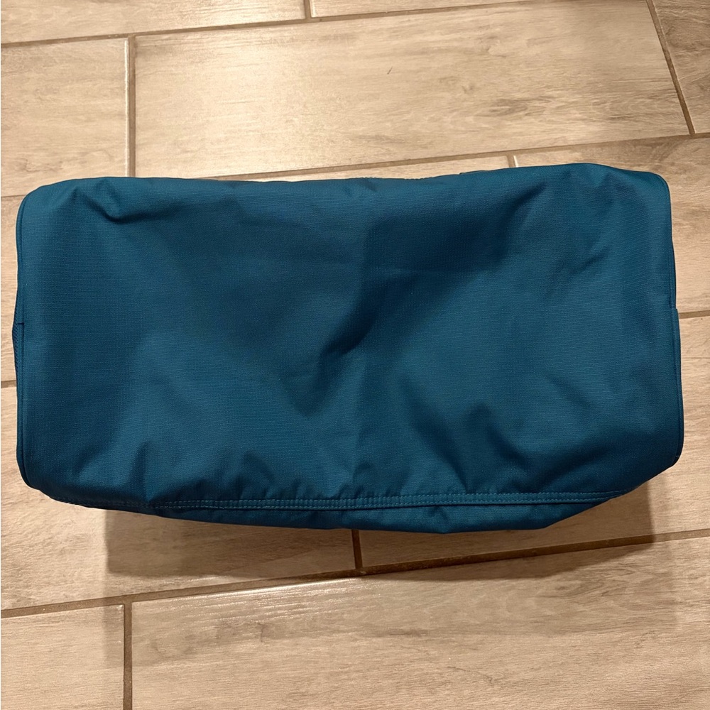 Gymshark Duffel Bag Active Holdall Small Functional Teal Gym Bag NEW - Picture 4 of 8